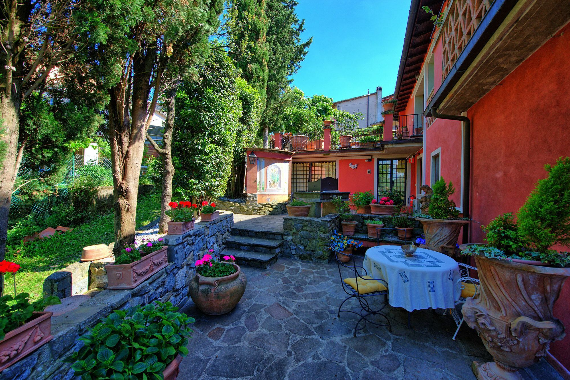 Casa Vania By Posarellivillas Donnini Esterno foto